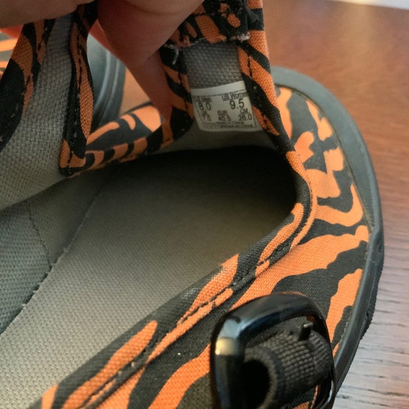 Vans Style 93 Ashley Williams Tiger Print - Picture 6 of 8